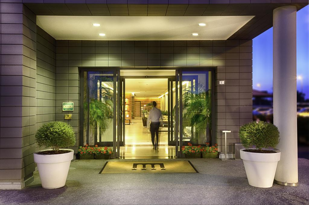 Hotel La Favorita Mantova Exteriör bild