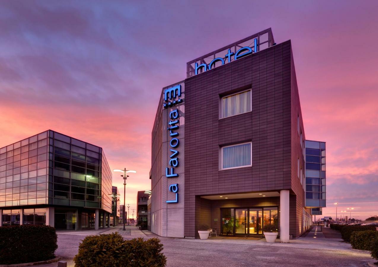 Hotel La Favorita Mantova Exteriör bild